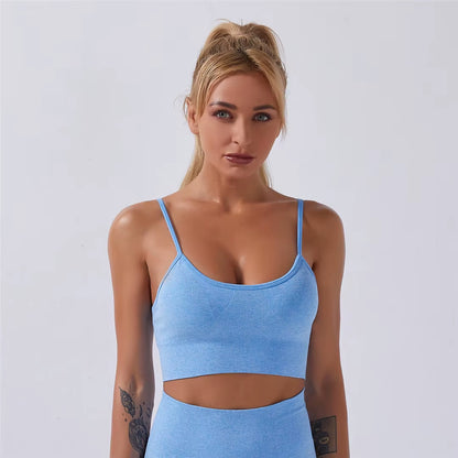 Quick-Dry Training Set — Women'S Tee + High-Waist Capri · REF BP-CMP-002