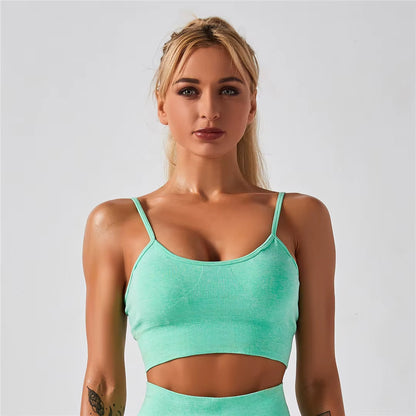 Quick-Dry Training Set — Women'S Tee + High-Waist Capri · REF BP-CMP-002