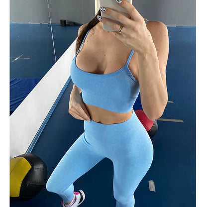 Quick-Dry Training Set — Women'S Tee + High-Waist Capri · REF BP-CMP-002