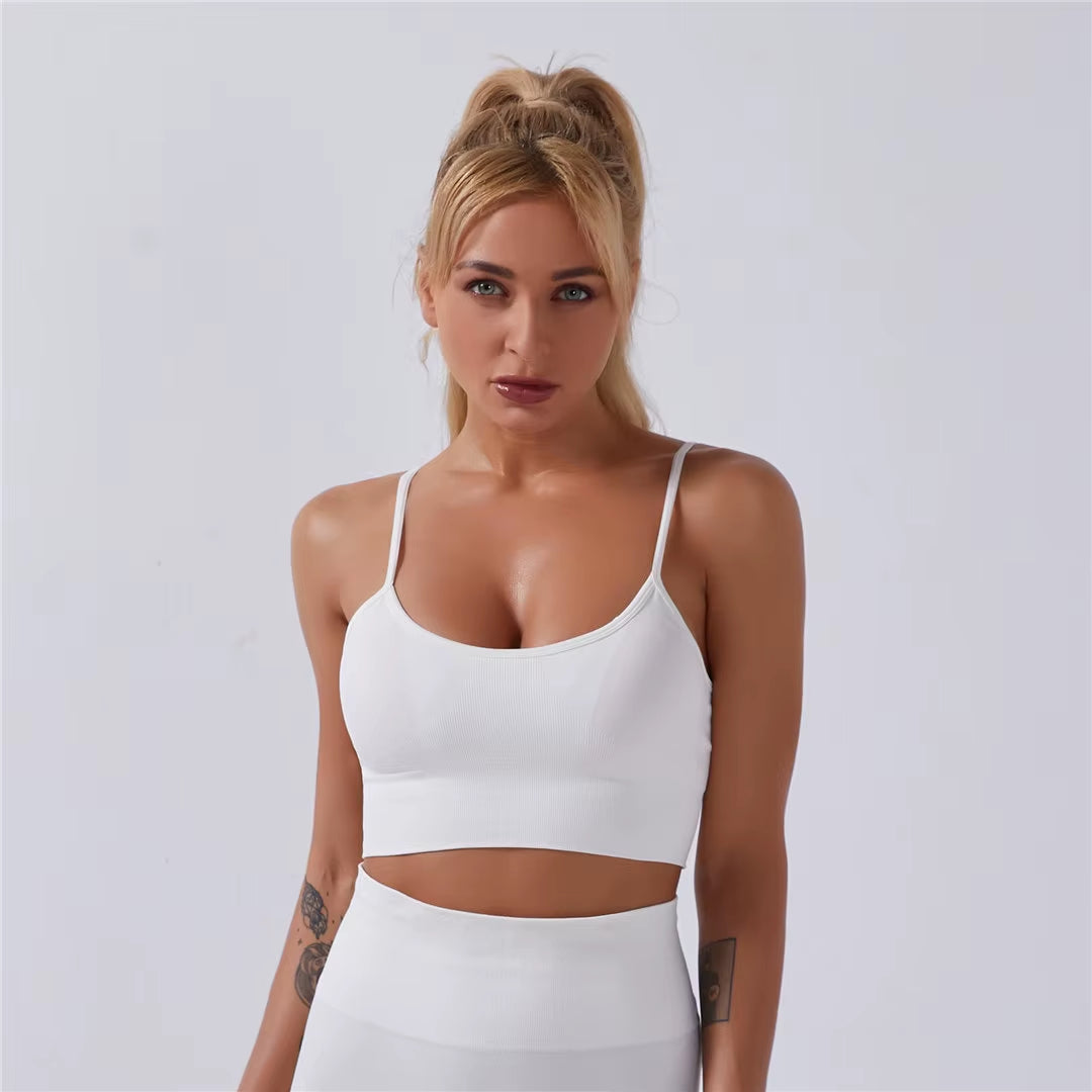 Quick-Dry Training Set — Women'S Tee + High-Waist Capri · REF BP-CMP-002