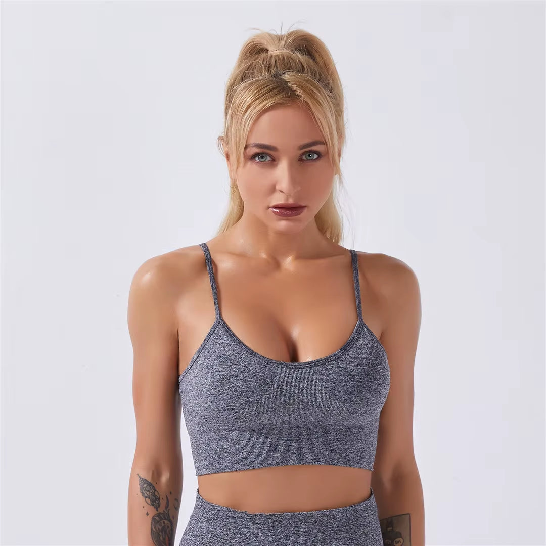 Quick-Dry Training Set — Women'S Tee + High-Waist Capri · REF BP-CMP-002