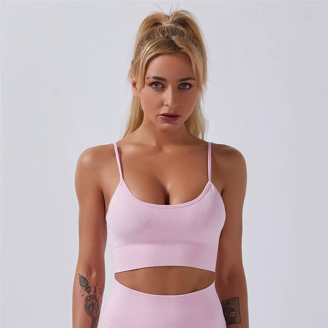 Quick-Dry Training Set — Women'S Tee + High-Waist Capri · REF BP-CMP-002