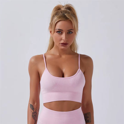 Quick-Dry Training Set — Women'S Tee + High-Waist Capri · REF BP-CMP-002